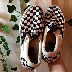 Checkered low rise slip on vans